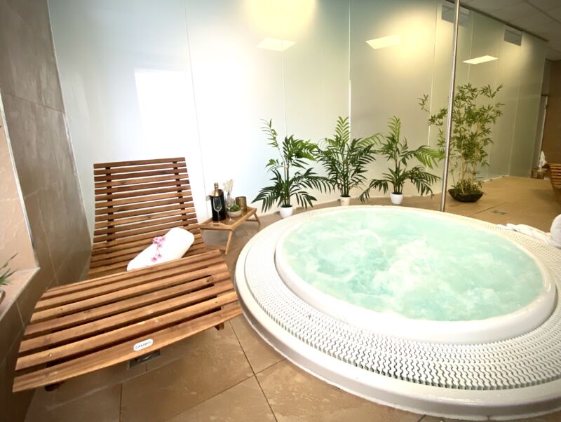 Wellness Dobřichovice - bazén