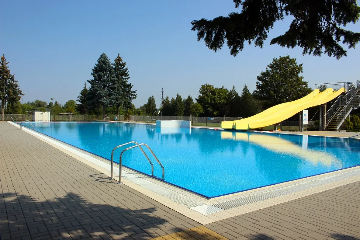 Fotografie bazénu Městské koupaliště Nový Bydžov - 2. obrázek