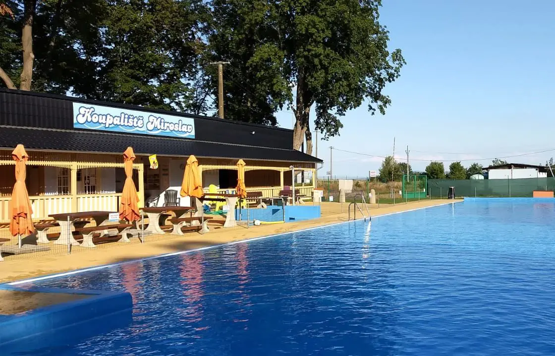 Fotografie bazénu Koupaliště Miroslav - 2. obrázek