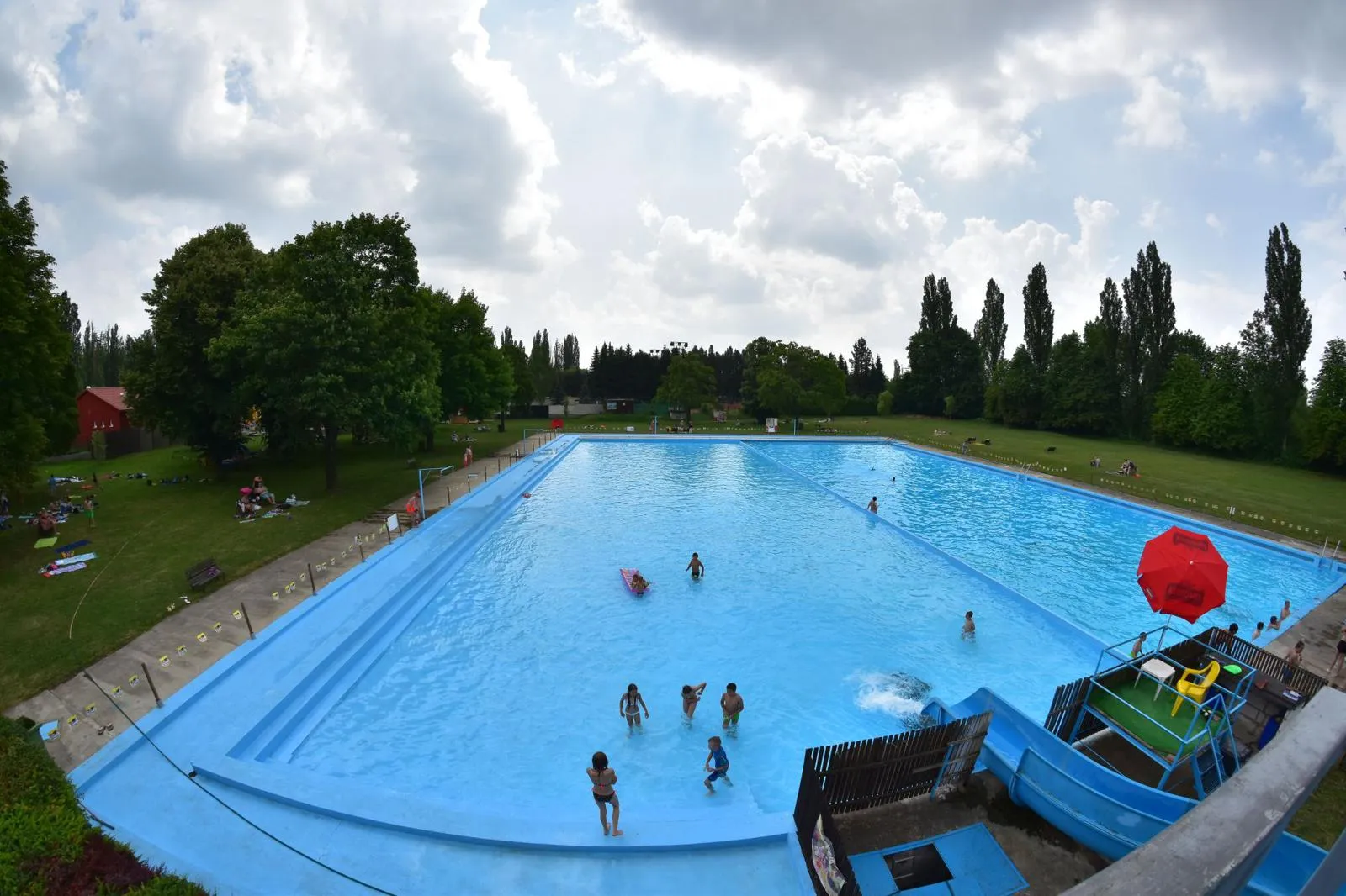 Fotografie bazénu Koupaliště Čakovice - 2. obrázek